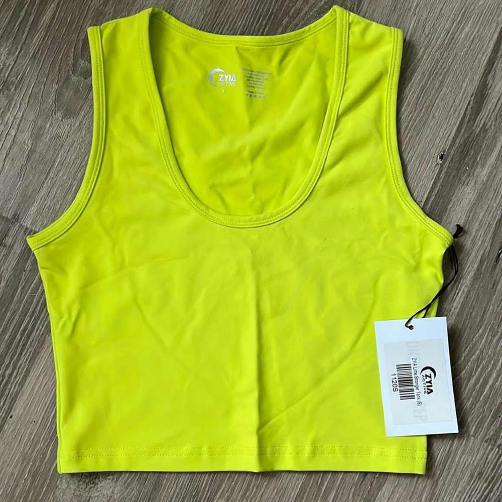 NWT Zyia crop tank/S